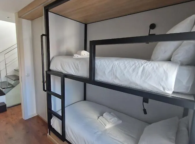 Tukaza Гостевой дом Эшпозенди